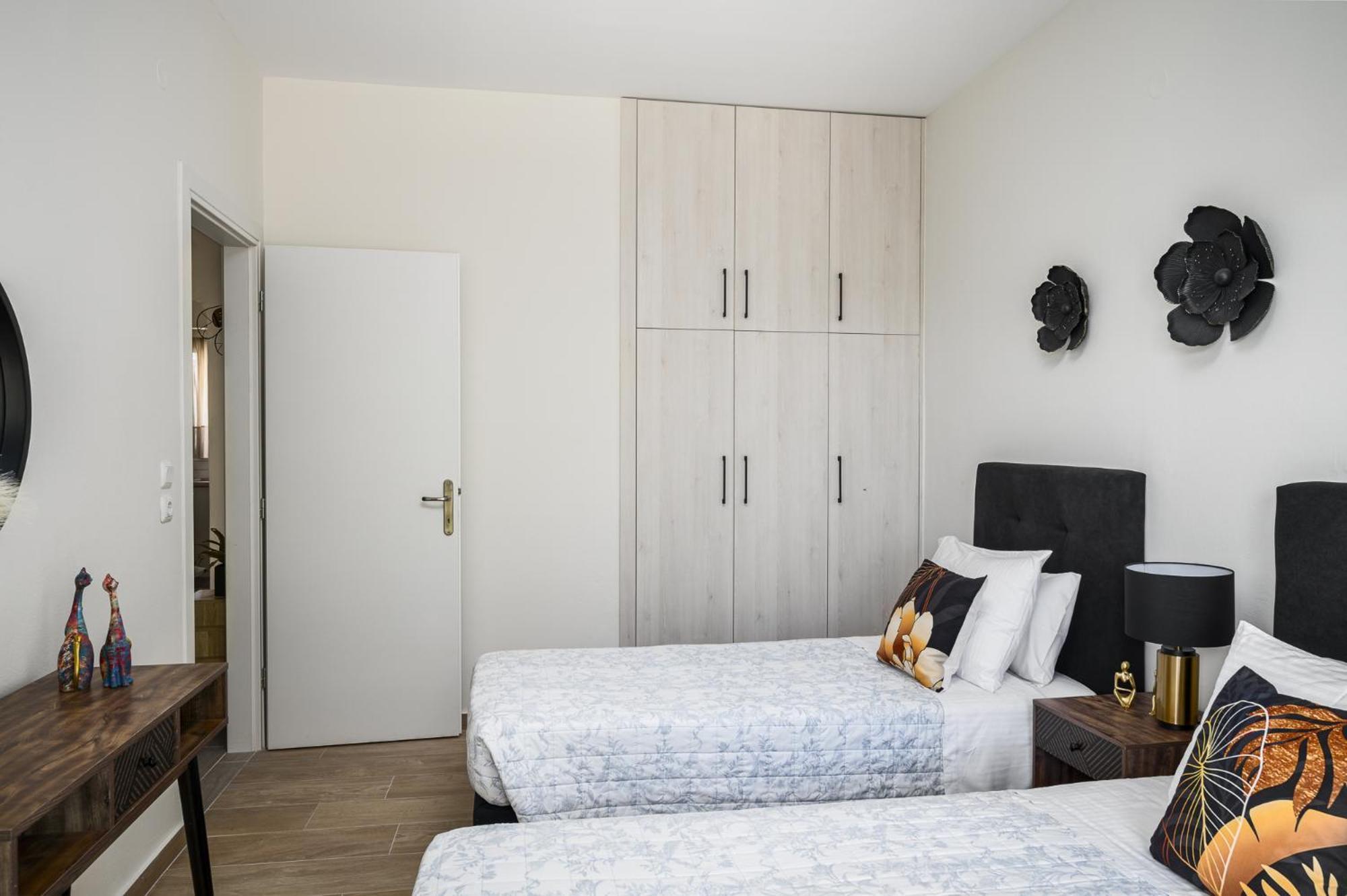Ipsos Pool Apartments, Elena & Maria By Konnect Eksteriør billede